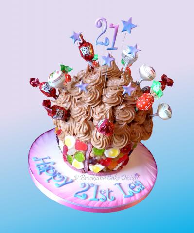 Giant_Haribo_Cupcake.jpg